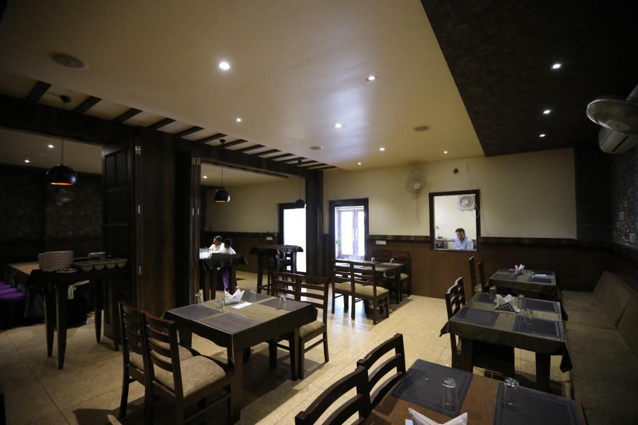 Oyo 40791 Hotel Hot N Fast Suratgarh Exteriér fotografie