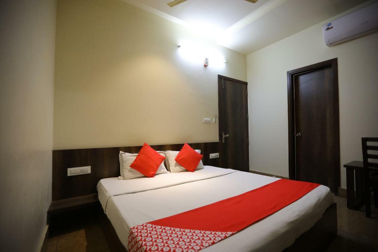 Oyo 40791 Hotel Hot N Fast Suratgarh Exteriér fotografie